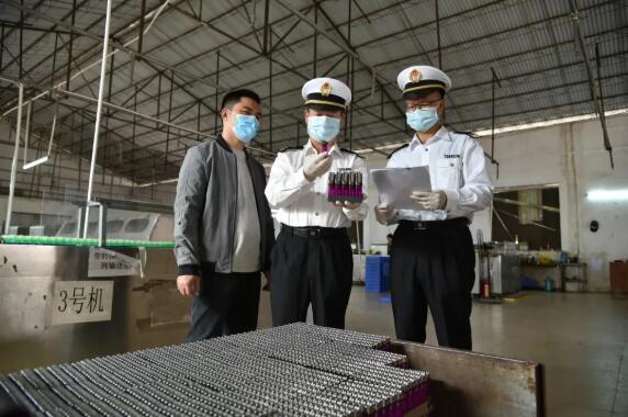 <a href='http://www.jbjbj.cn' title='危險品運輸' >危險品運輸</a>