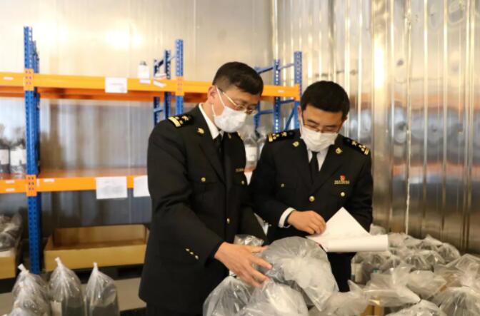 <a href='http://www.jbjbj.cn' title='危險品運輸' >危險品運輸</a>